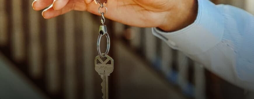 A key of the house in a hand