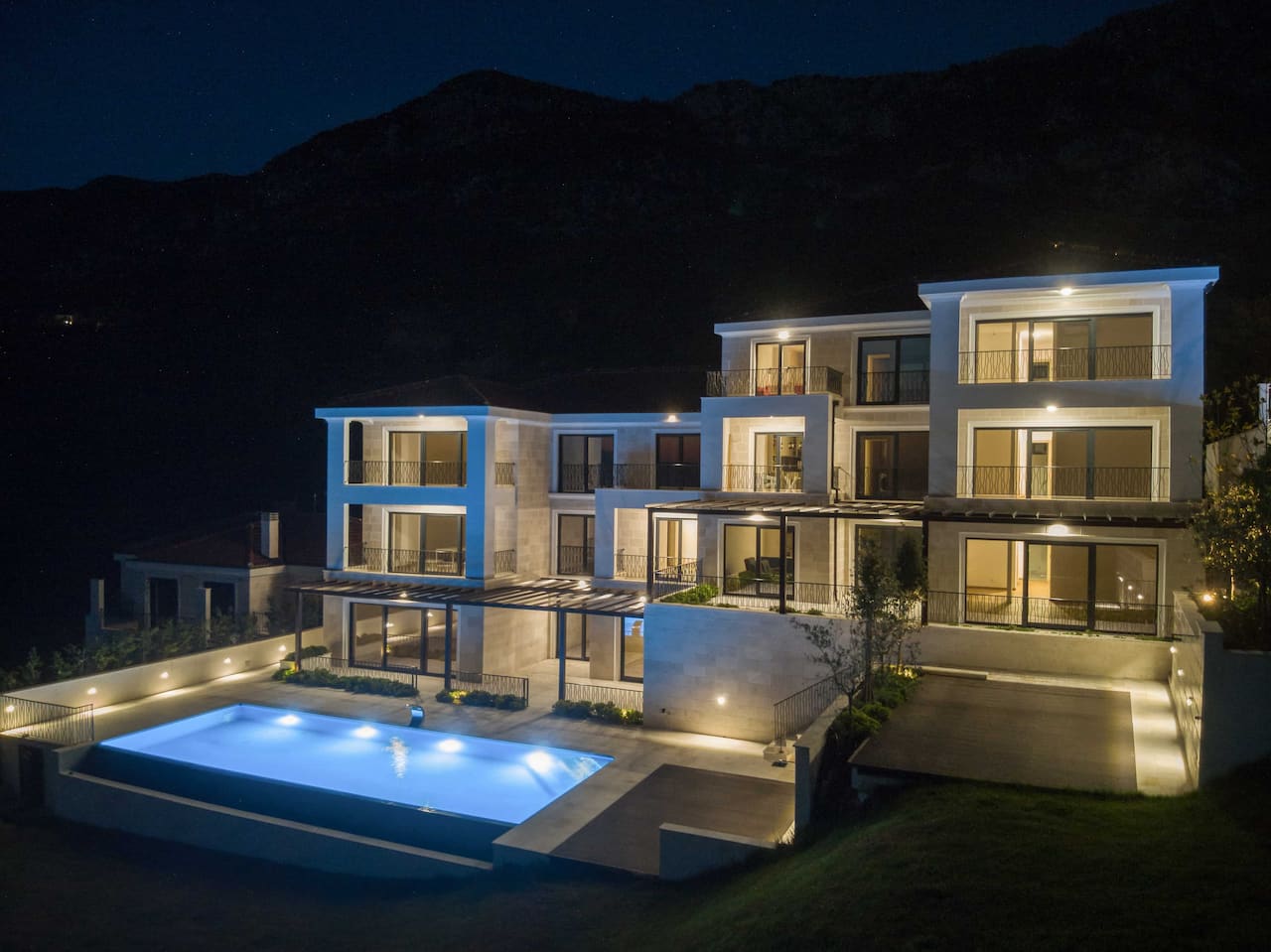 Apartmani Budva - Blizikuće