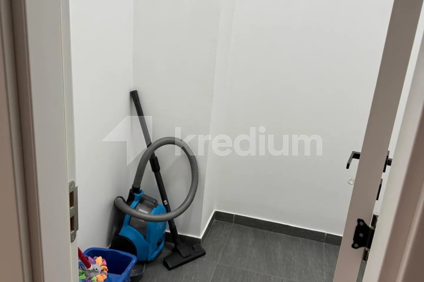 IMG-acae05087c20c3d996c1a0bb4352db8a-V_6821f796b9acb.webp