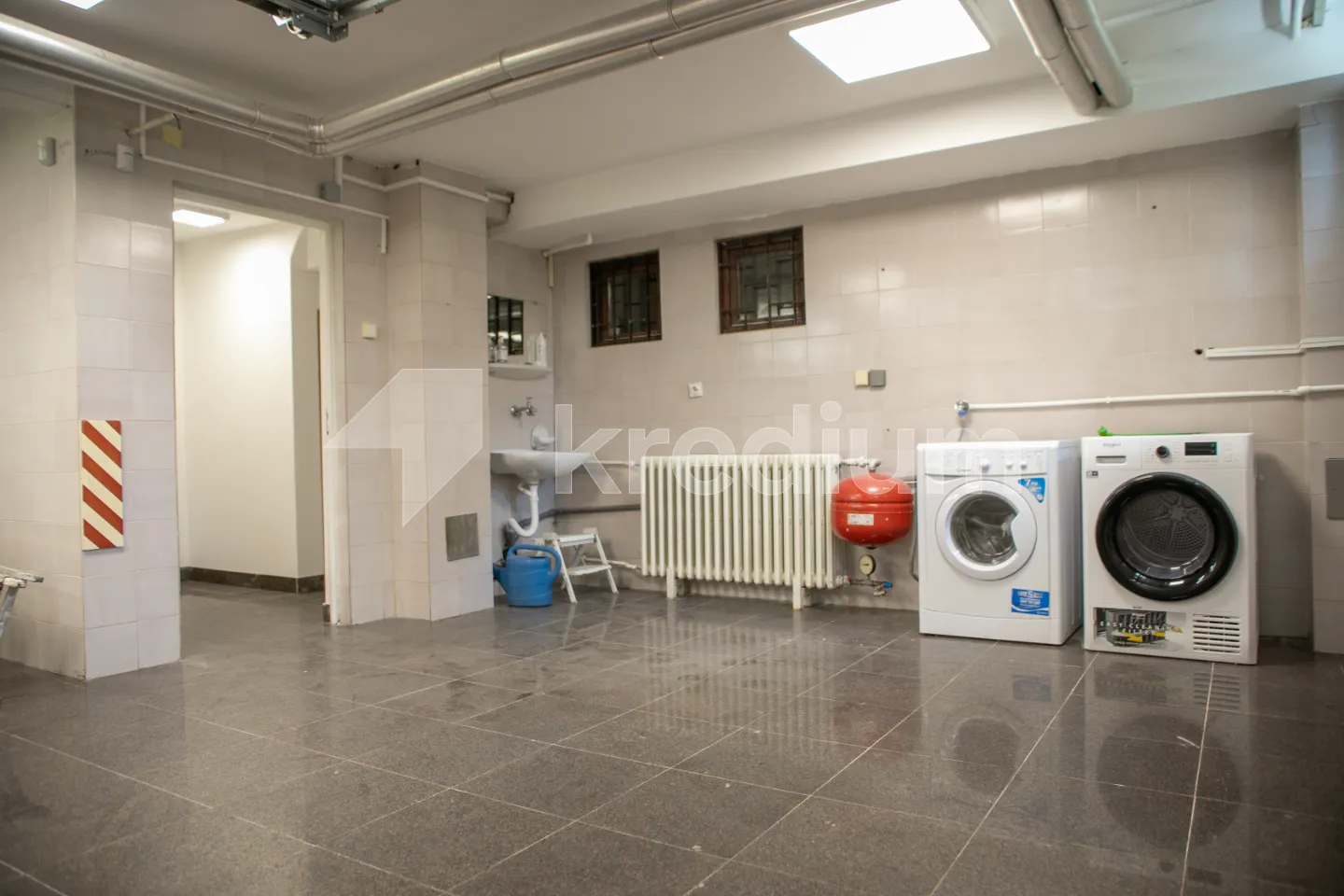 3D3A7572_689462e077de7.webp