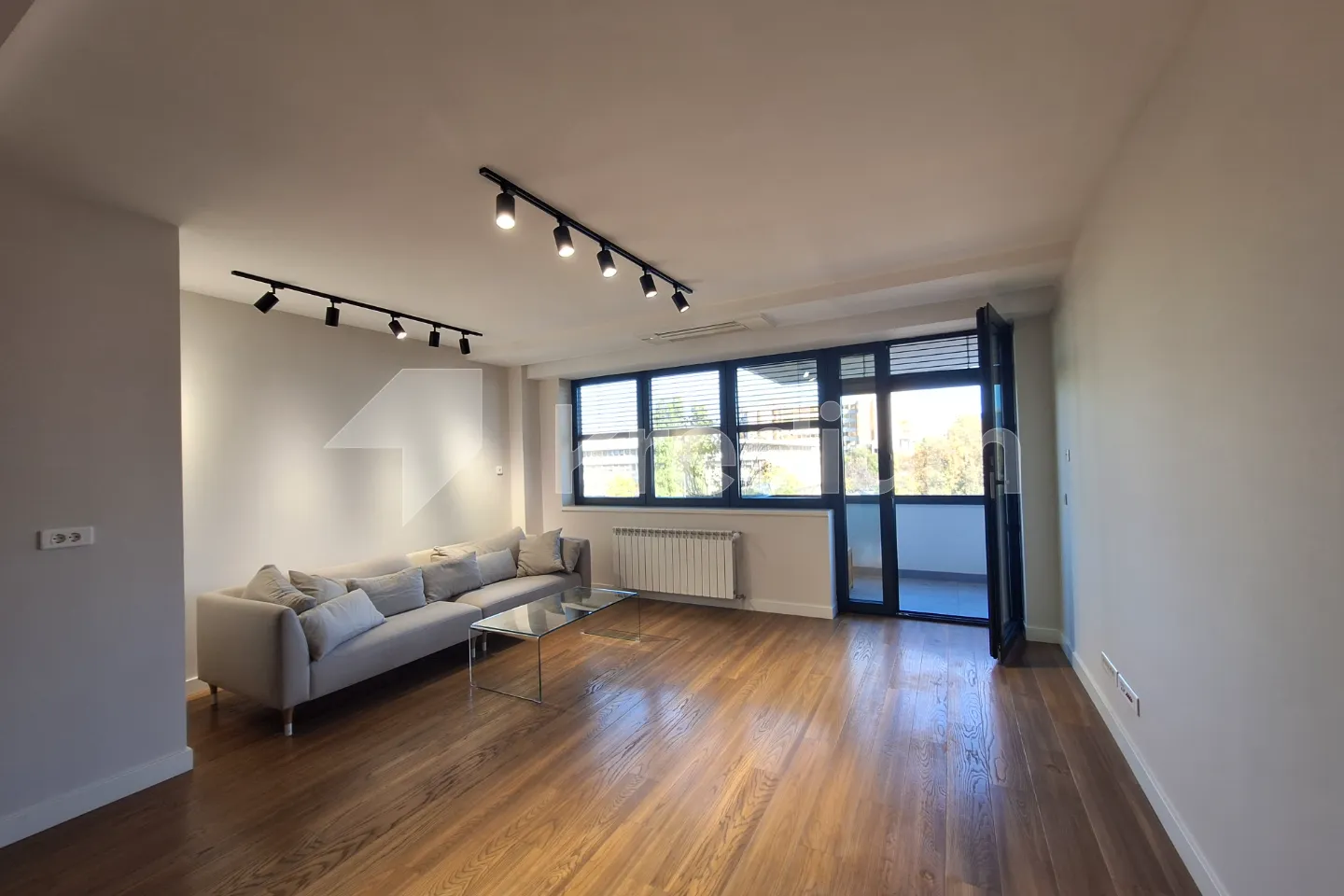 Bulevar Zorana Đinđića - 15 - Novi Beograd