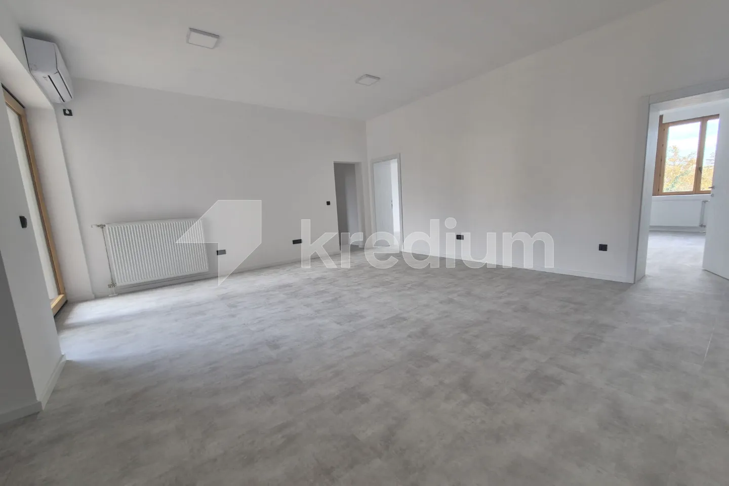 WhatsApp Image 2025-11-13 at 12.43.29 (1)_6915c54a7598d.webp