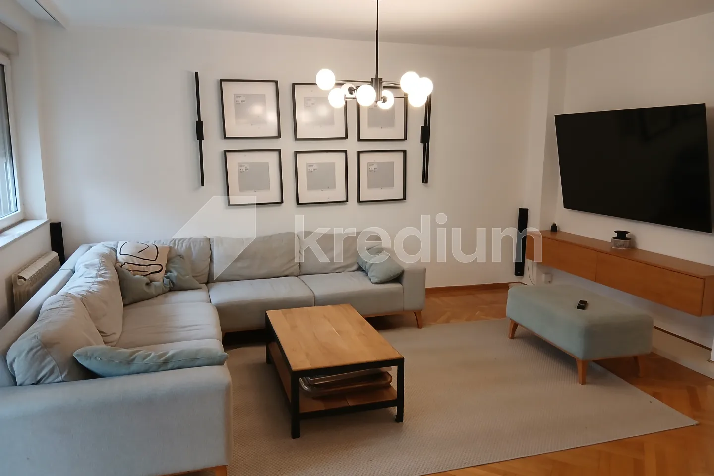 Banovo brdo - Kosutnjak Lux