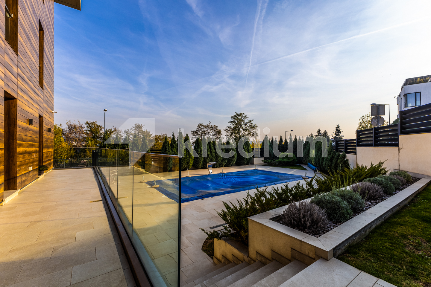 Lux Dedinje  bazen - prelepo dvoriste - fitness