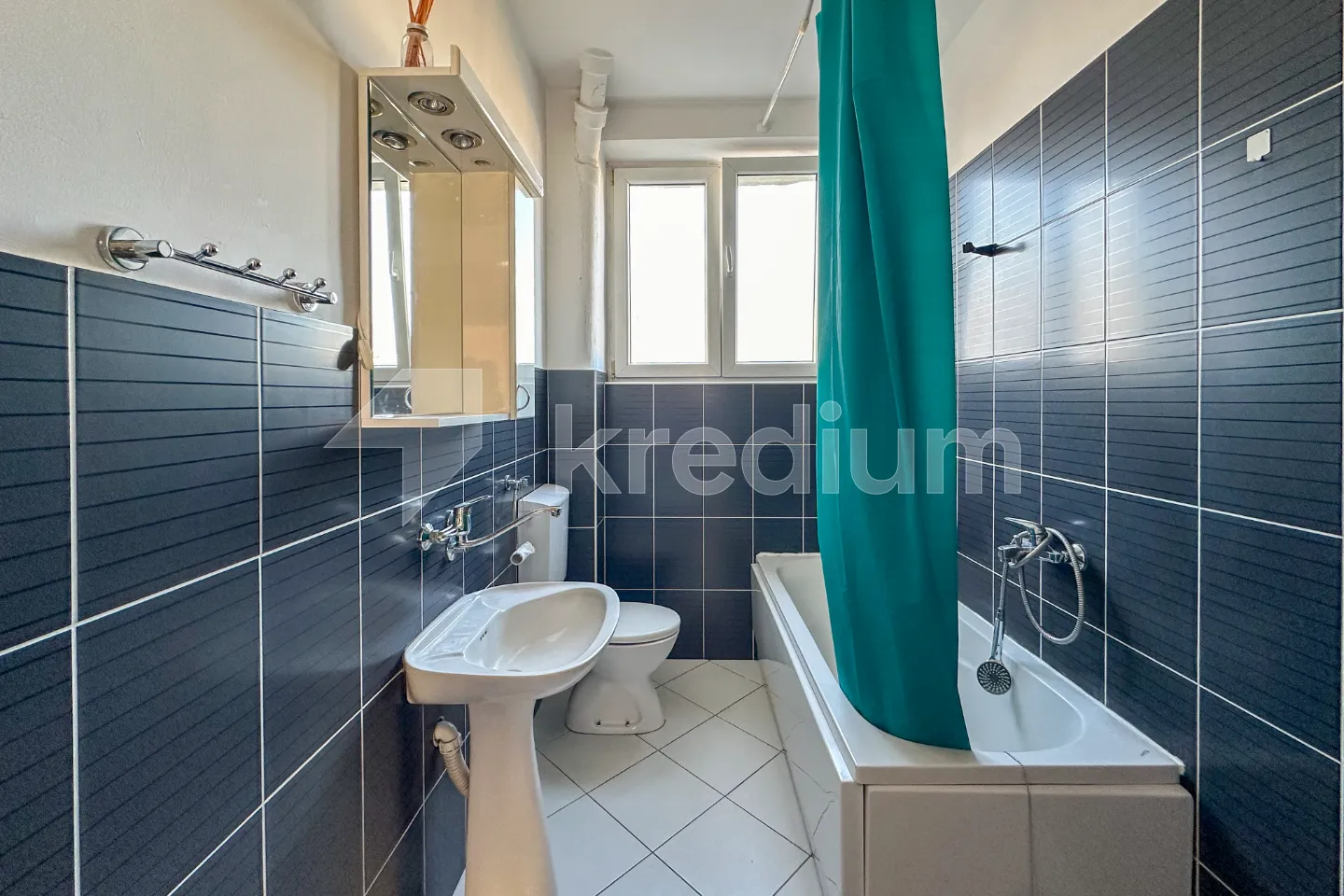 8 (3)_69c3fe4c794e7.webp