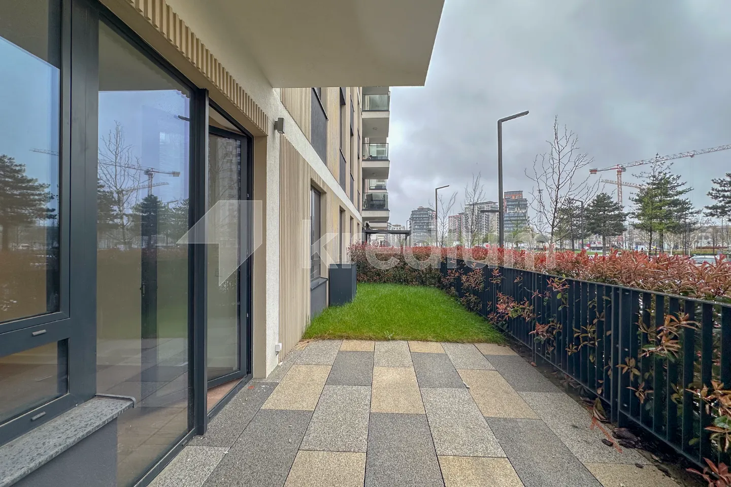 5 (1)_69d38c79a348d.webp