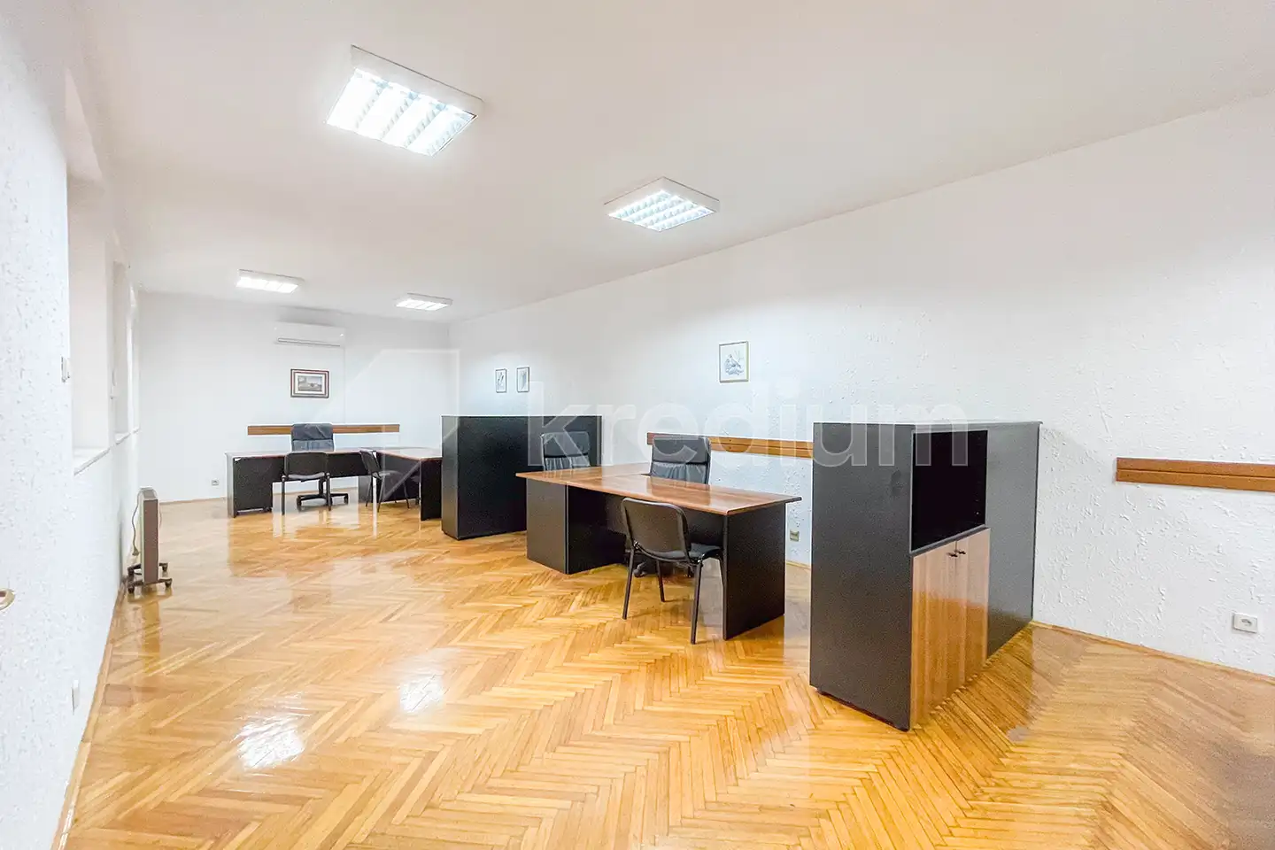 Rige od Fere - 01 - Poslovni prostor