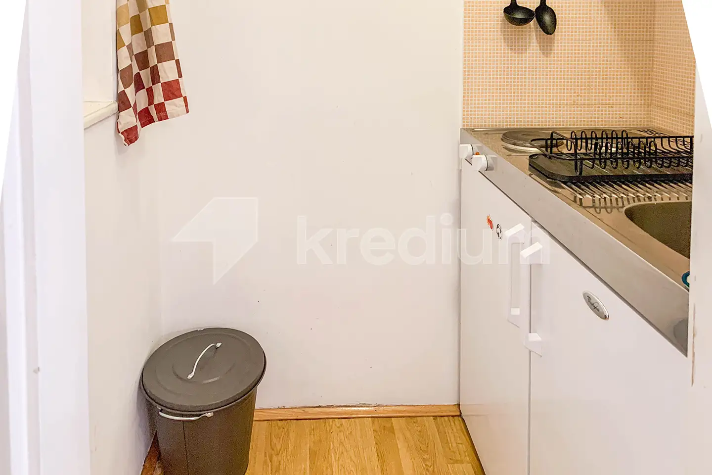 Vase Čarapića - 01 - Stari grad