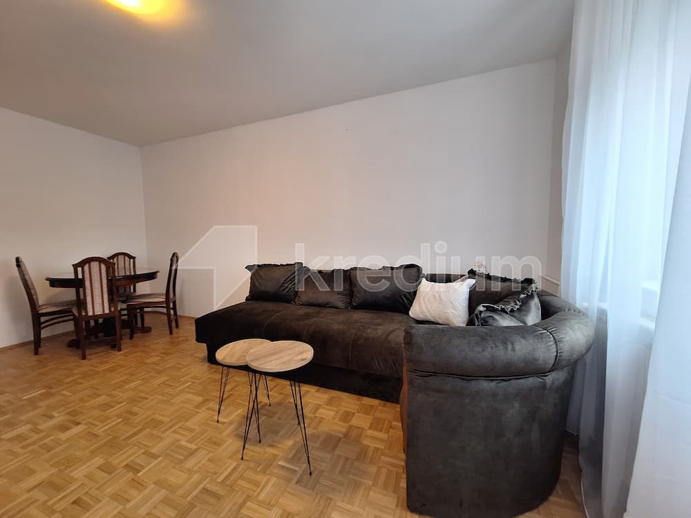 Nehruova - 01 - Novi Beograd